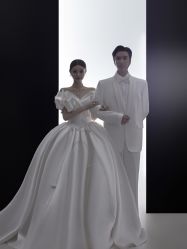 点击看大图 -至臻微拉婚纱摄影