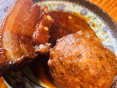 咸蛋黄狮子头-老外婆本帮面(塔城路店)