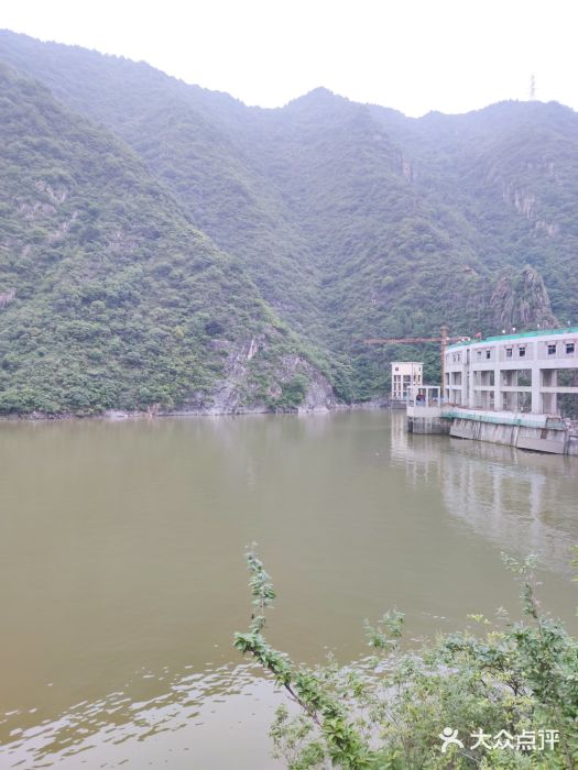 汉中石门栈道景区图片