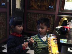 -环球梦主题KTV(曲阳生活购物中心店)