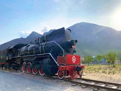 -百里峡七彩艺术小镇