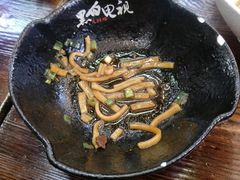 -黑白电视长沙小吃(美林M·LIVE天地东座店)