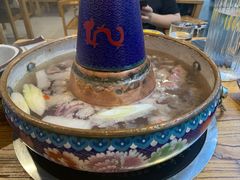 苏尼特羔羊肉-毛辣果·贵州红酸汤牛肉火锅(西单店)