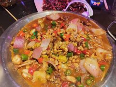 香辣牛蛙-伟仔鱼生虾生馆(平西路1-25号院店)