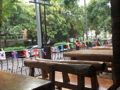 -麦落精酿啤酒餐吧(先农大院店)
