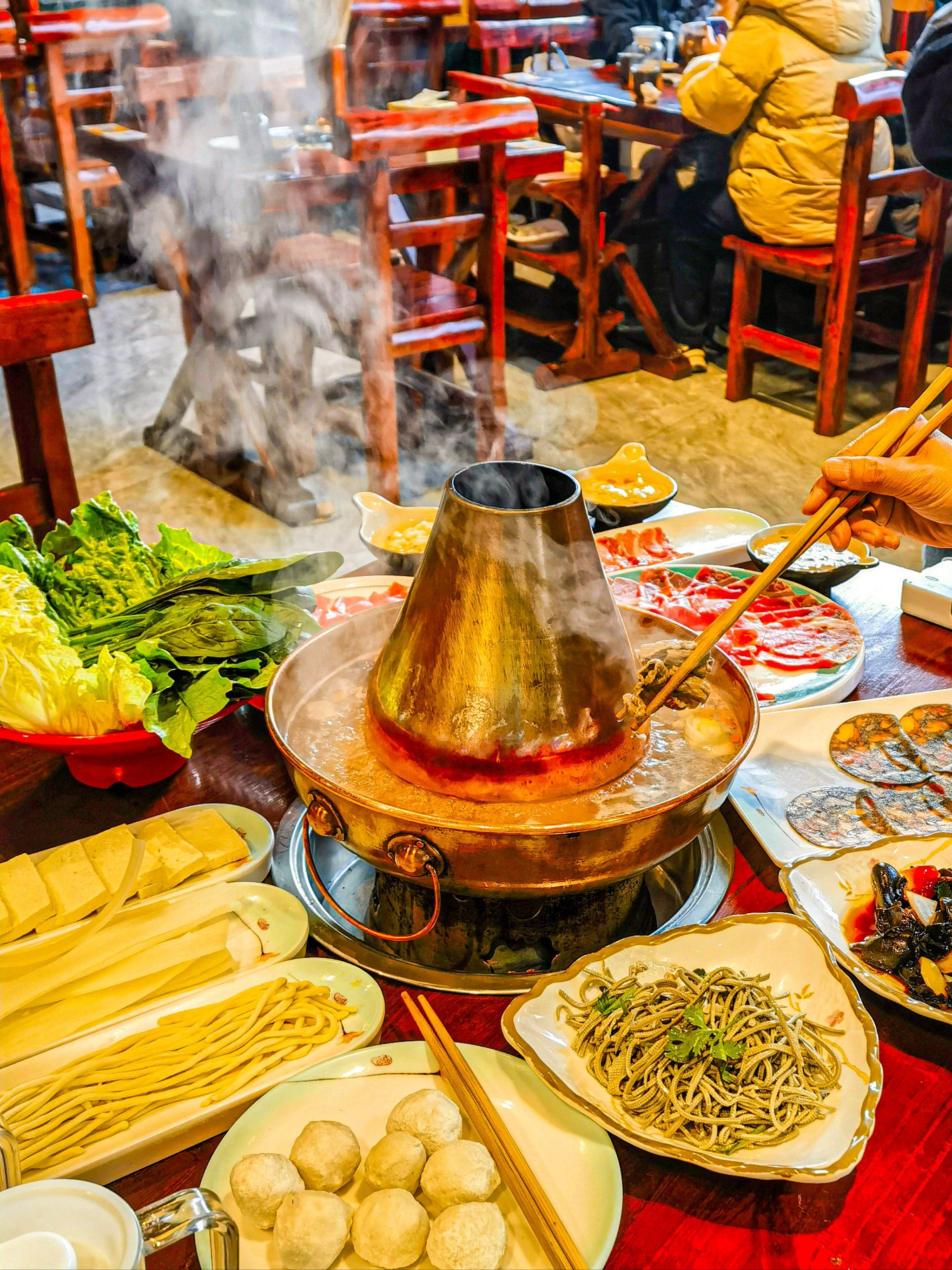 前门大栅栏的老北京铜锅涮肉!这家真的很有特点!