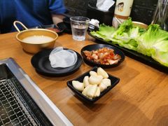 -肉甲韩国木炭烤肉(新壹街1店)