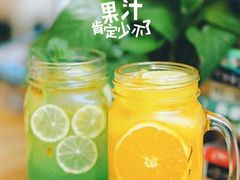 -84那年咖啡馆(李沧万达店)