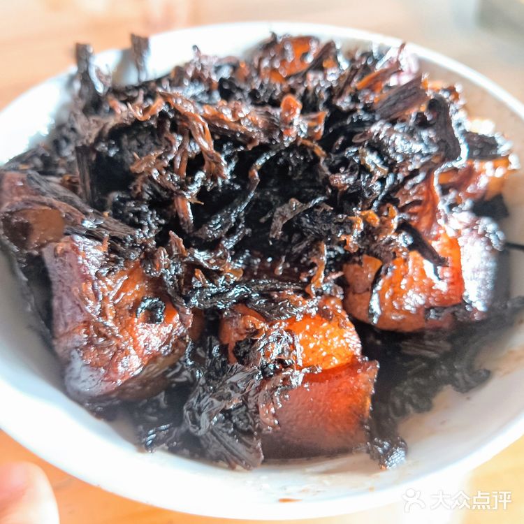 # 绍兴历史保护街区美食