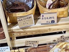 蒜香乳酪包-mira甜品屋(财大店)