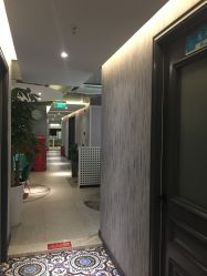 -PE SALON