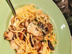 -港丽餐厅(高德置地店)