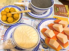 -广信牛奶甜品世家(台东店)