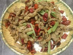 -闫府私房菜(恒隆店)