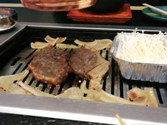 -臻牛烤肉