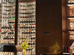 -wineapp葡萄酒餐吧(外滩金融中心店)