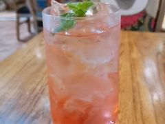 -more than meow吴止猫主题餐厅(承德 中船汇店)