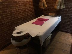 -莱蔻·圣灸堂·推拿艾灸(天山店)