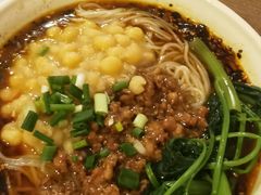豌豆杂酱米线-老家猪肝面(石油路店)