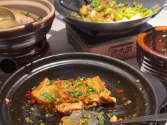 -费大厨辣椒炒肉(高铁吾悦广场店)