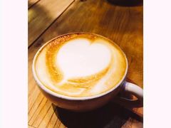 卡布奇诺-reading cafe瑞汀咖啡(新华路店)