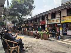 -十一街苍蝇馆子转经消江湖菜(九眼桥十一街店)