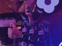 -UP嘻哈酒吧(粉巢店)