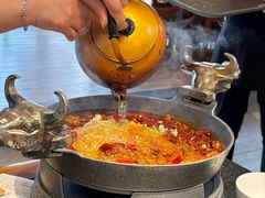 -万重锦·人文川菜馆(骡马市店)