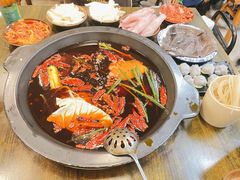 -黄潇洒老火锅(九眼桥宏济巷店)
