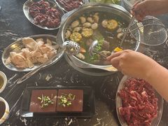 -牛一煲美食(江高店)