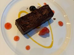 -青岛香格里拉·鱼跃地中海西餐厅