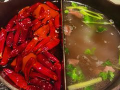 草本鸳鸯锅-盡膳口福跷脚牛肉火锅(晶耀前滩店)