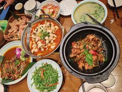 -老滇山寨•云南特色菜•地方菜•民族风情歌舞表演(金碧店)