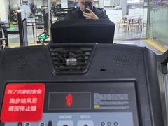 -星动力健身俱乐部(新塘店)