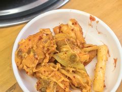 -亲昵春川鸡排(韩国美食街店)