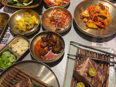 -草家酱蟹炭火烤肉店(珲春南路一店)