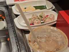 -海底捞火锅(金山百联店)
