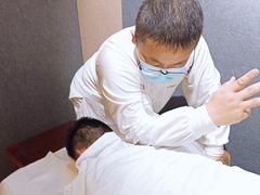 -麻麻手推拿