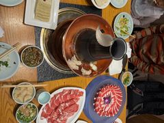 -额尔敦传统涮.冰煮羊火锅(乌兰察布体育场店)