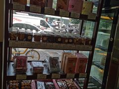 -红宝石·鲜奶小方·海派西点房(金杨店)