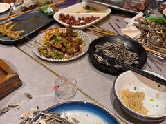 -沪上名羊天下•烤羊腿•东北烧烤•小龙虾(浦东直营总店)