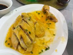 特色葱油鸡-东方明珠老上海8号餐厅(东方明珠广播电视塔店)
