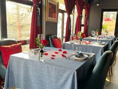 -弦月窗LUNETTE BY AMANDA(复兴路店)