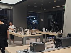 -DJI大疆(深圳华强北曼哈授权体验店)