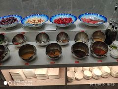 自助调料区-宁好四季潮汕牛肉火锅