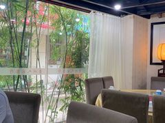 靠窗位-贵州人家·酸汤火锅·20年老字号