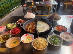 -赵美丽·重庆社区火锅·直营店(火车东站·中豪国际店)