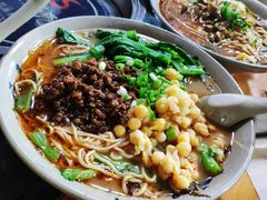 -丁丁猫重庆小面(徐州路店)