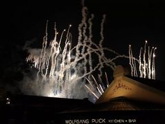 烟花秀餐厅外观-WOLFGANG PUCK KITCHEN & BAR(迪士尼小镇店)