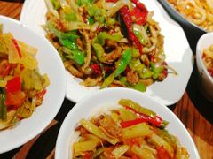 辣皮子爆羊肚-纳瓦新疆菜(银都店)
